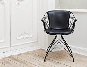 WIRE CHAIR