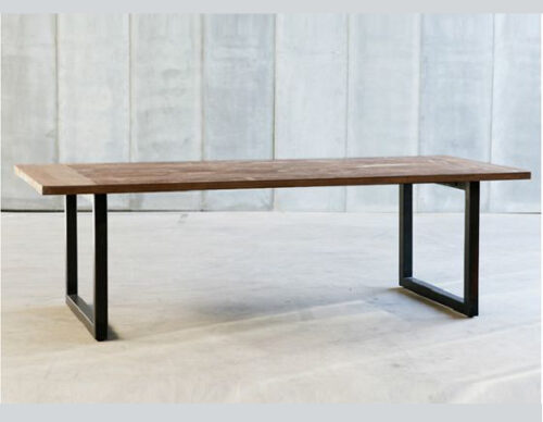 TABLE TEAK