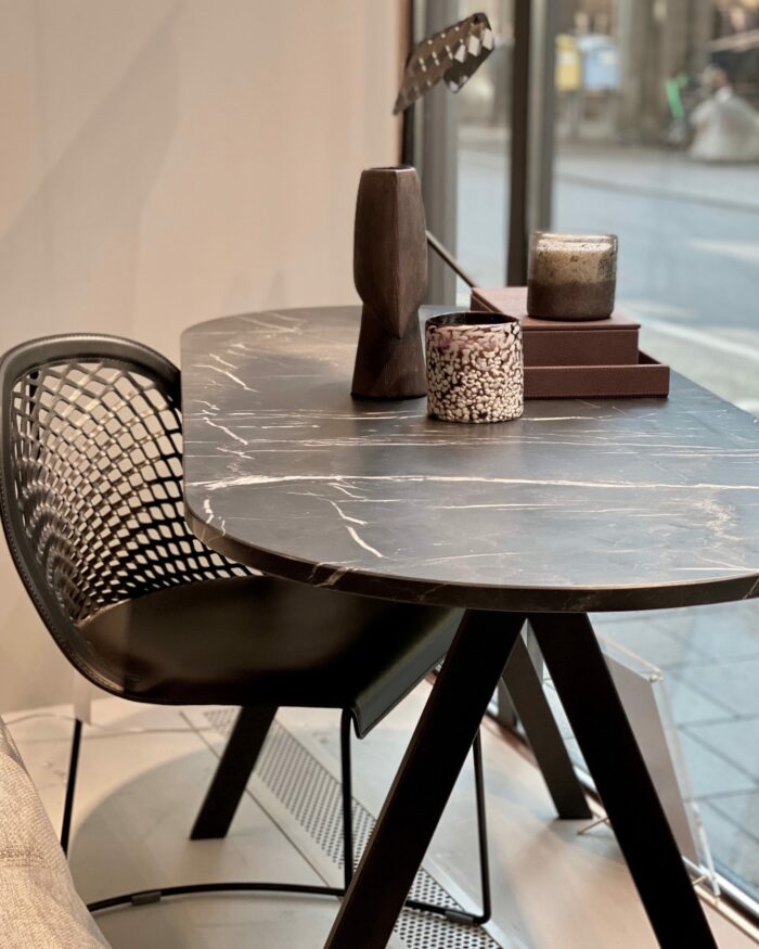 SAW DESK