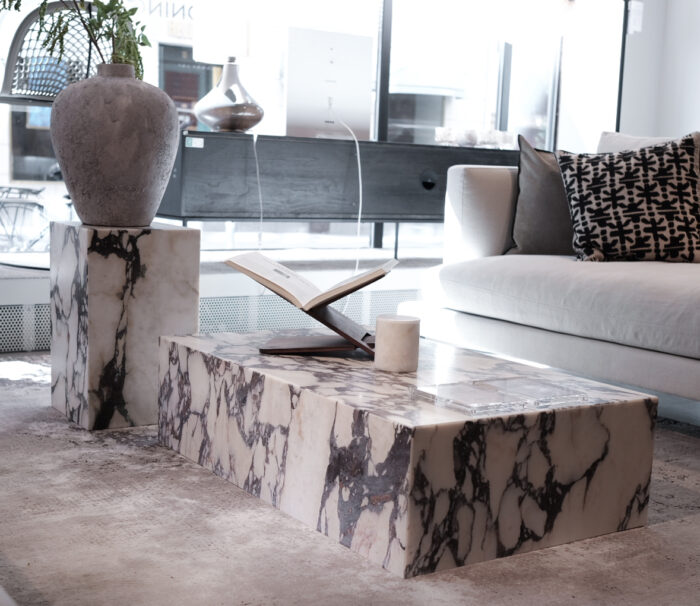 Marmorbord Plinth