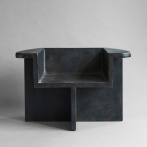 BRUTUS LOUNGEFÅTÖLJ