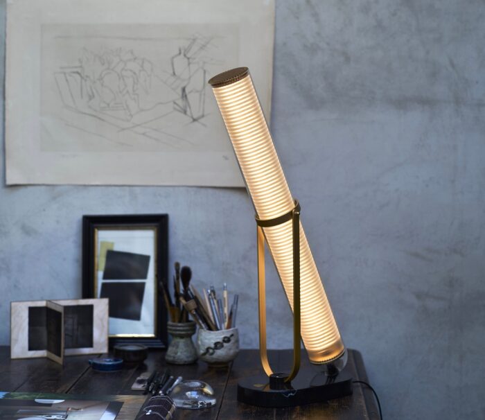 Dis-inredning-bordslampa-la-lampe